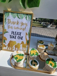 στολισμός βάπτισης για αγόρι με θεμα ζωάκια της ζούγκλας