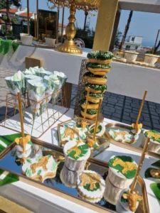 στολισμός βάπτισης για αγόρι με θεμα ζωάκια της ζούγκλας