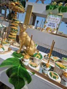 στολισμός βάπτισης για αγόρι με θεμα ζωάκια της ζούγκλας