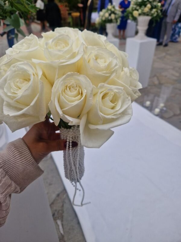 στολισμός γάμου λευκό χρυσό