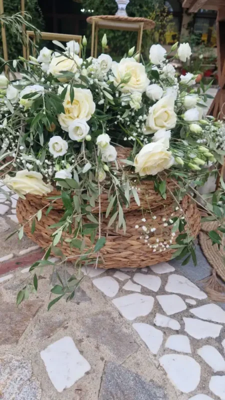 στολισμός γάμου με θέμα την ελιά