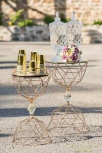 στολισμός γάμου λιλά και χρυσό