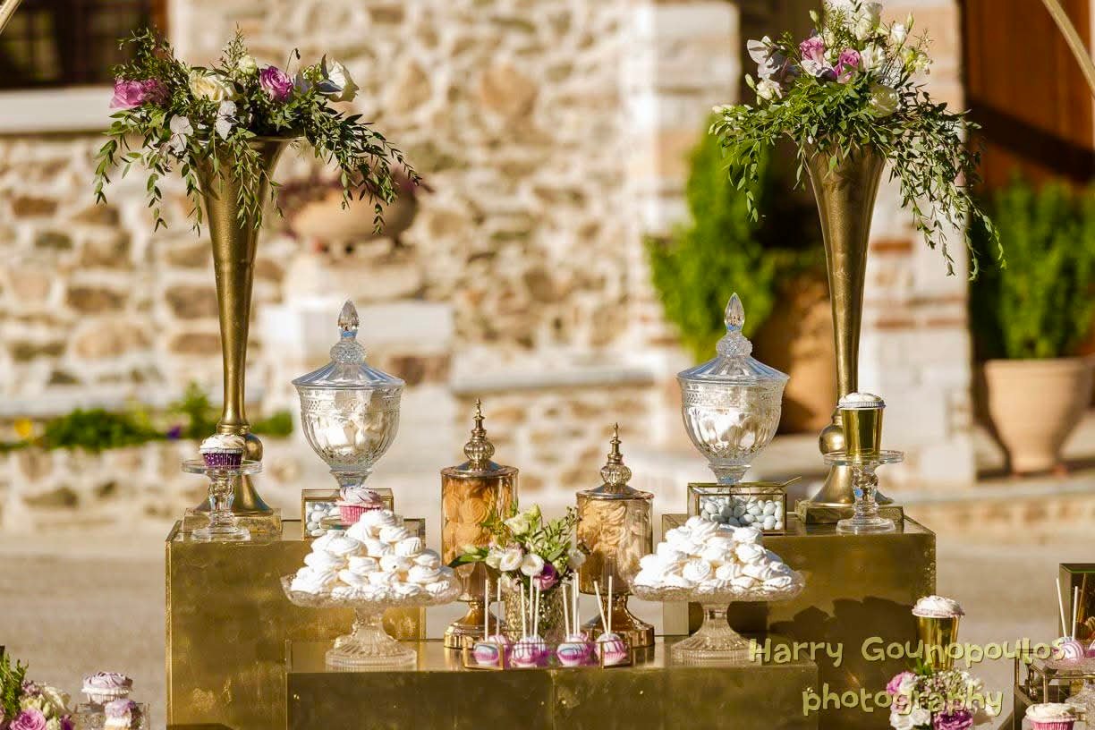 Στολισμός γάμου λιλά