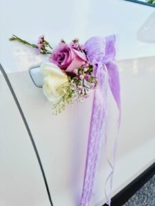 στολισμός γάμου λιλά και χρυσό