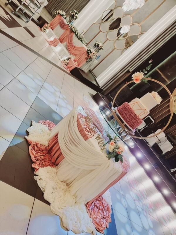 στολισμός δεξίωσης σε σάπιο μήλο