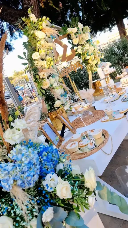 στολισμός γαμοβάφτισης σε μπλε αποχρώσεις