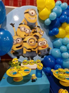 stolismos_party_minion