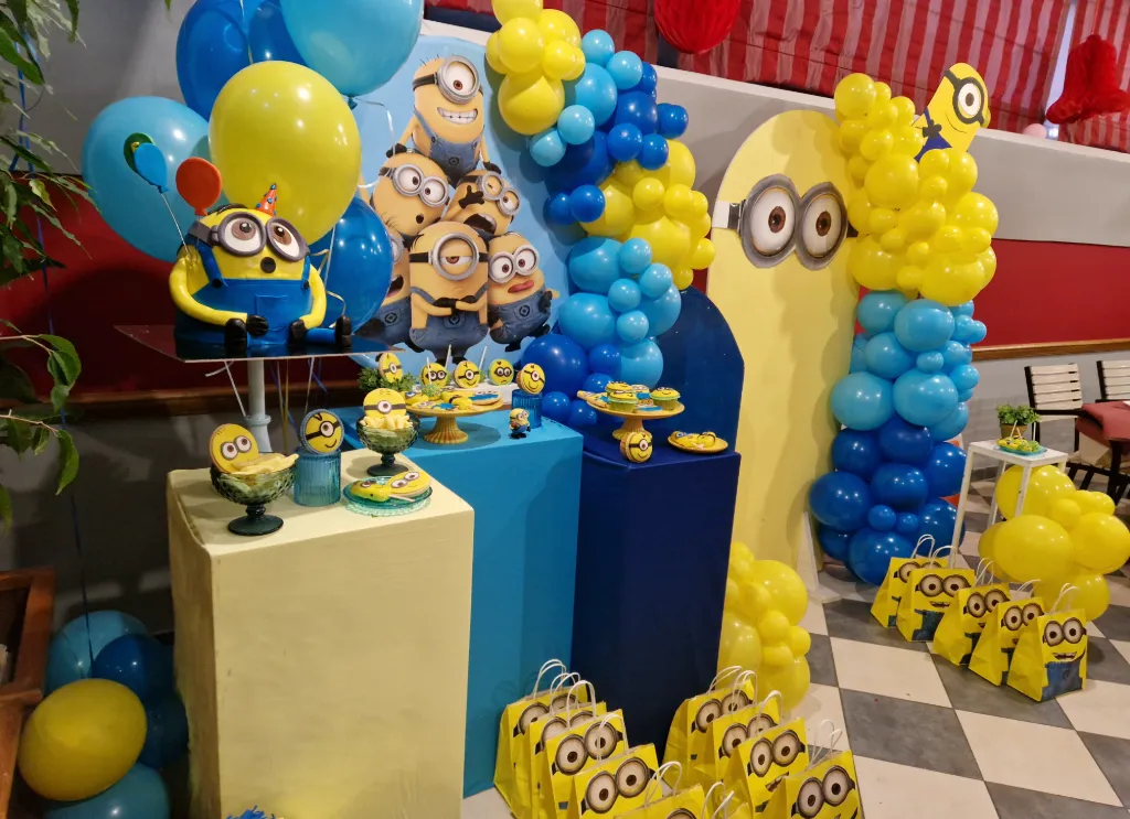 Στολισμός γενεθλίων μίνιον