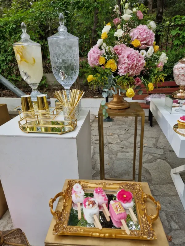 στολισμός βάπτισης με θέμα το άλογο