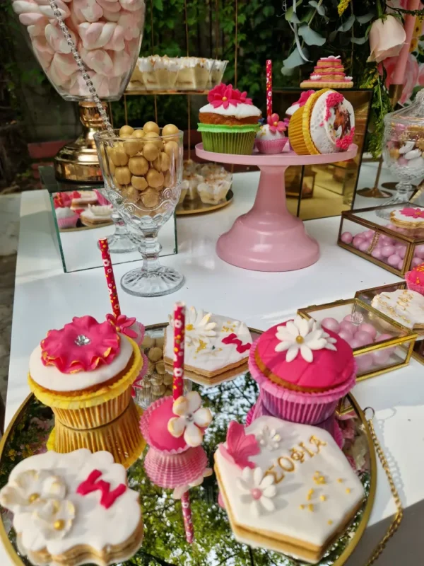 στολισμός βάπτισης με θέμα το άλογο