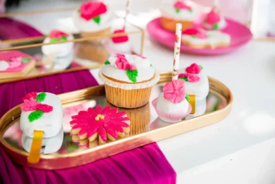 στολισμός βάφτισης με λουλούδια