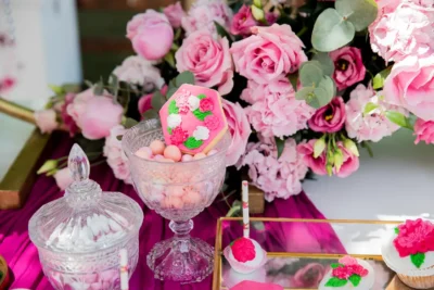 στολισμός βάφτισης με λουλούδια