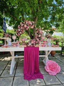 στολισμός βάφτισης με λουλούδια