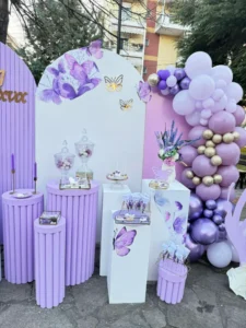 στολισμός βάφτισης με θέμα την πεταλούδα