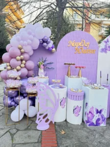 στολισμός βάφτισης με θέμα την πεταλούδα