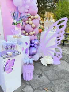 στολισμός βάφτισης με θέμα την πεταλούδα