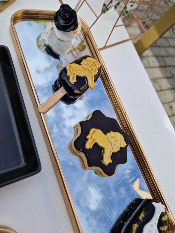 στολισμός βάπτισης με θεμα safari σε μαύρο και χρυσό