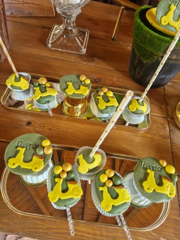 στολισμός βάπτισης για αγόρι με θέμα την βέσπα