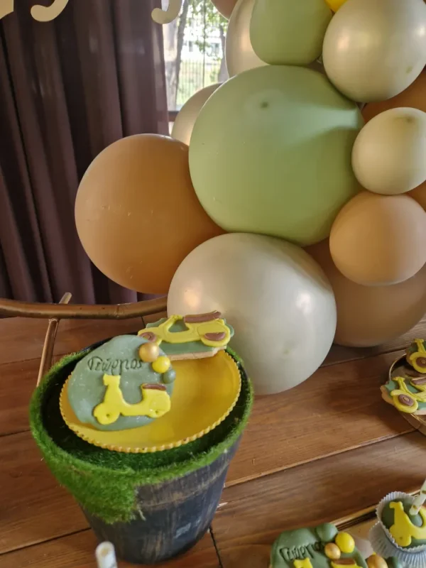 στολισμός βάπτισης για αγόρι με θέμα την βέσπα