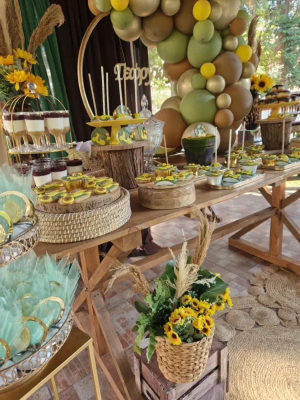 στολισμός βάπτισης για αγόρι με θέμα την βέσπα