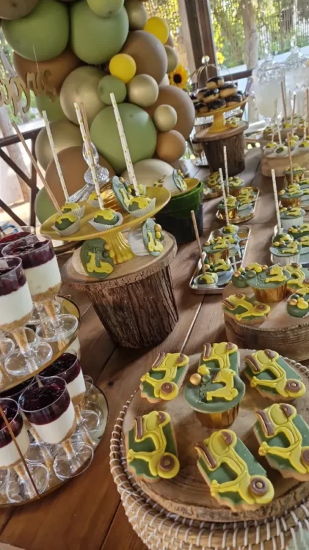 στολισμός βάπτισης για αγόρι με θέμα την βέσπα