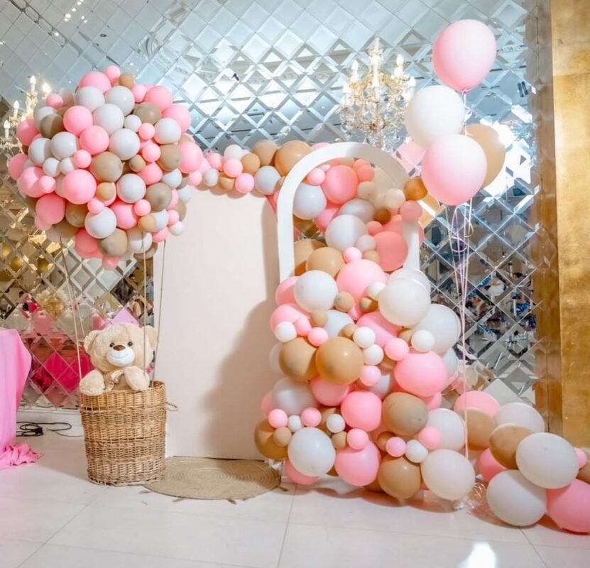 στολισμός βάπτισης αρκουδάκι αερόστατο