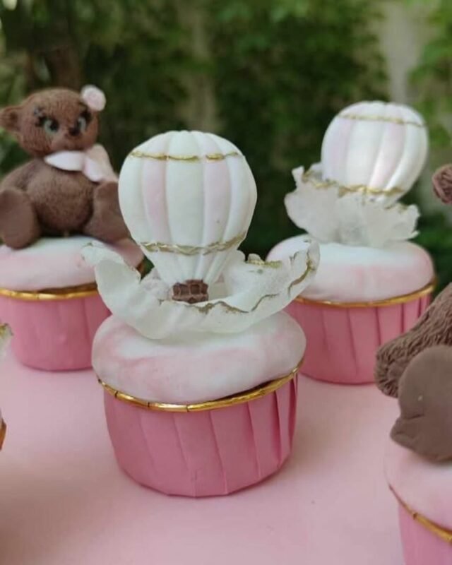 στολισμός βάπτισης αρκουδάκι αερόστατο