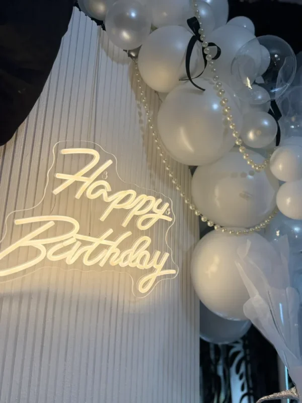 stolismos_genethliwn_mauro_leuk